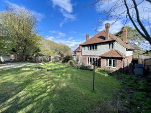 Photo 21- click for photo gallery